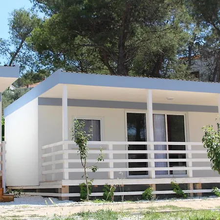 Parque de vacaciones Mobile Homes Sveti Kriz Trogir